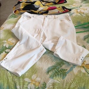 💕Gloria Vanderbilt Amanda White Jean Capris!Sz14
